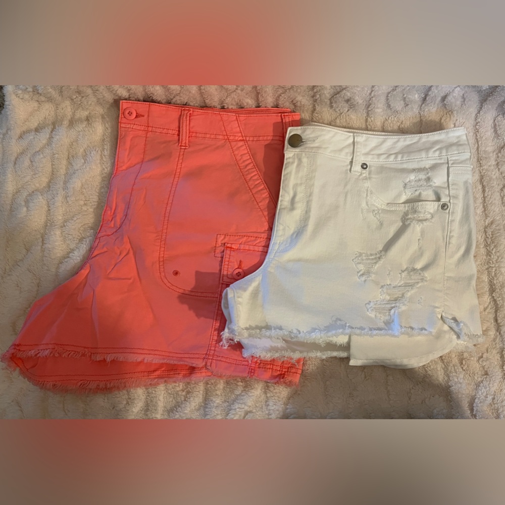 EUC-AE Women’s Shorts 
1 distressed, 1 cargo w/ rough hem 
Size 18